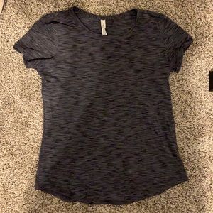 lululemon shorts sleeve heather top size 6